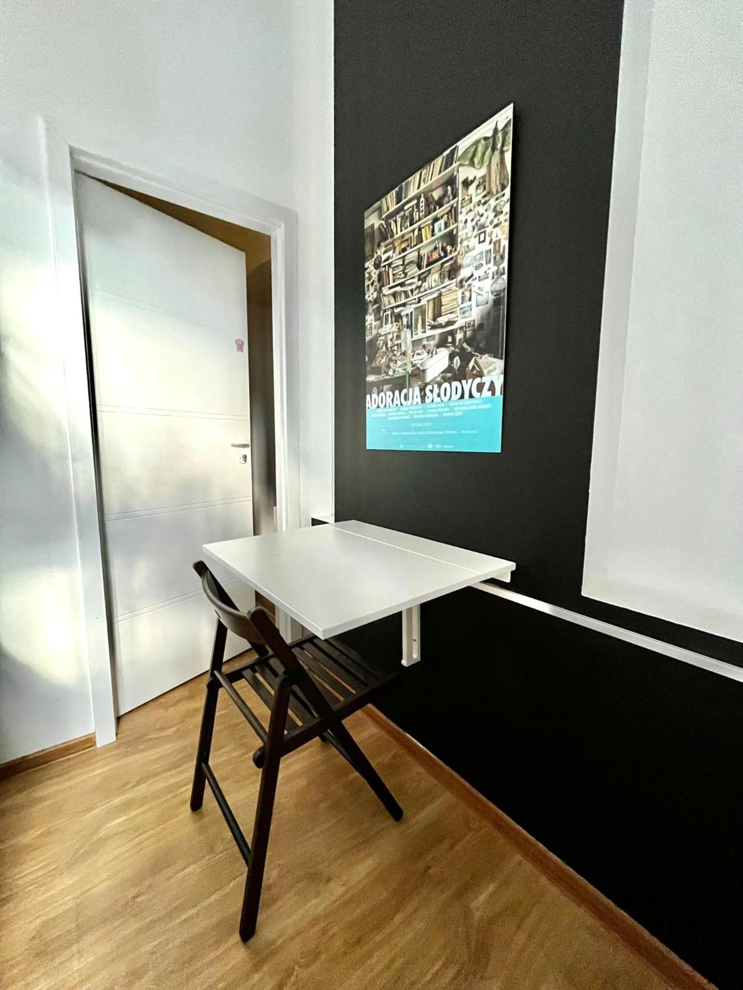 Bezagenta Rooms Centrum Βαρσοβία Δωμάτιο φωτογραφία